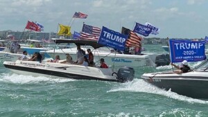Trump-boat-parade-RESIZED